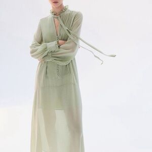 H&M Light Green Long Sleeve Dress